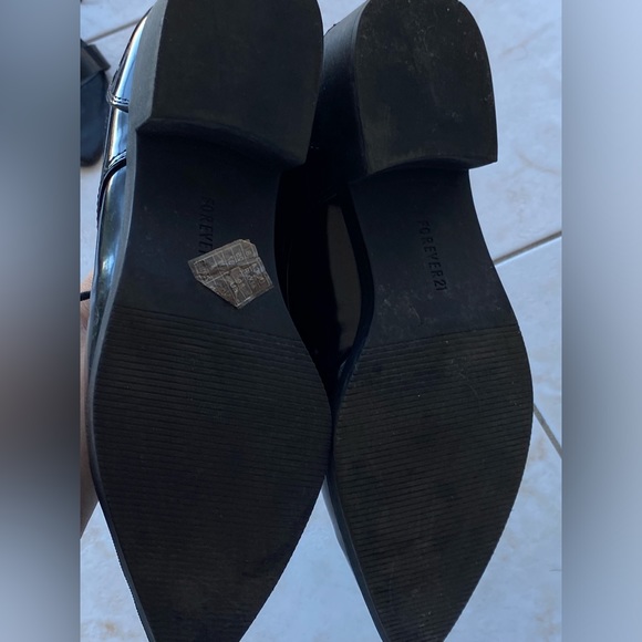 🛍️FOREVER 21 LOAFERS WORN TWICE SUPER COMFY - Picture 4 of 5